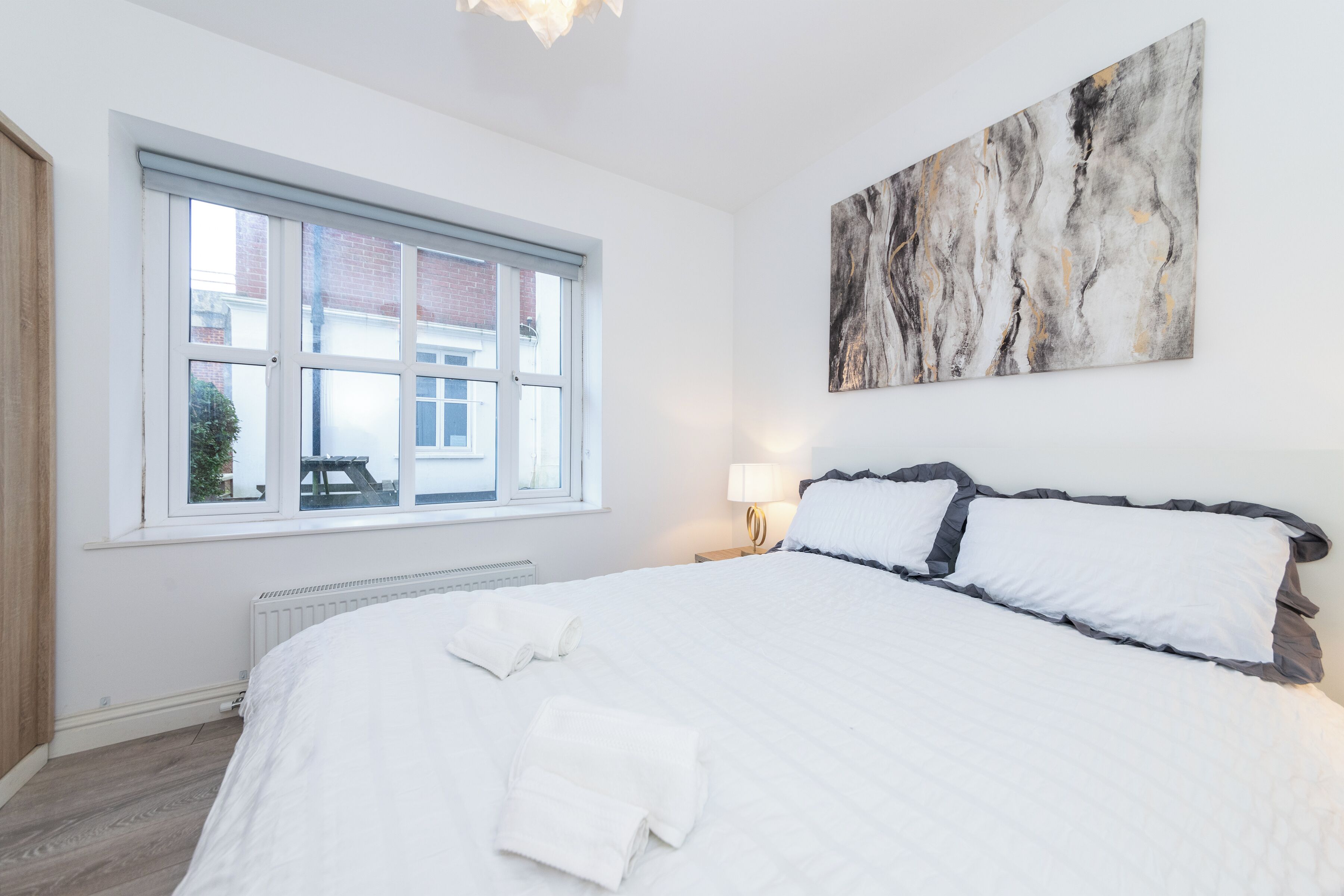 Deluxe Apartment | Desk, laptop workspace, free WiFi