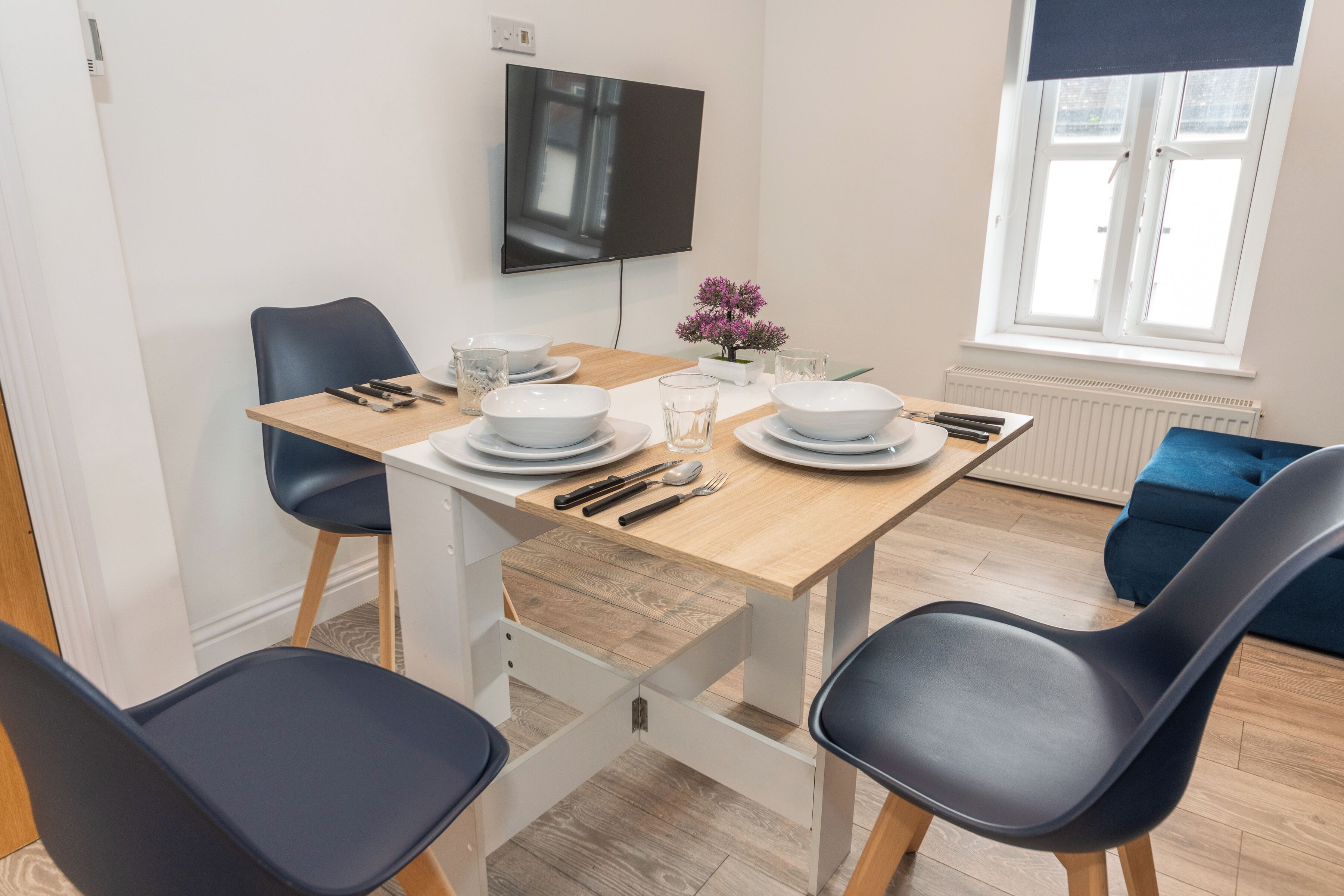 Deluxe Apartment | Dining
