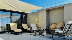 Terrace/patio - Bevimar Suites Private Unheated Jacuzzi (Finikia)