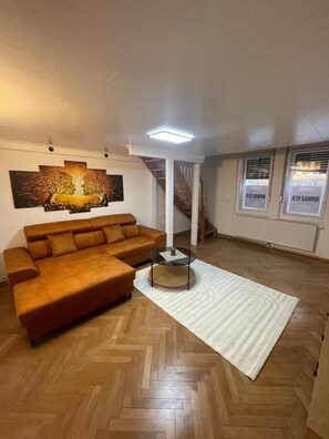 Living area - Apartment "Wohnung Im Herz-Jesu-Viertel" with Wi-Fi (Graz)