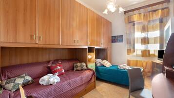 3 Schlafzimmer, Bügeleisen/Bügelbrett, WLAN, Bettwäsche