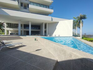 Pool - Green Large Terrace BBQ & Laundry (Cruz de Huanacaxtle)