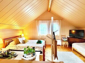 Room - Vrbo Property (Borod)