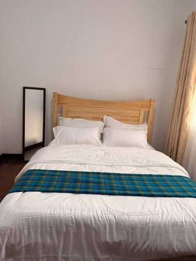 Delightful 5-bedroom apartment in vibrant Uzunguni, Arusha for your stay