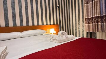 Double or Twin Room | Desk, laptop workspace, free WiFi