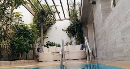 Modern Private Suite with Pool, Kitchen & Ensuite