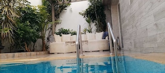 Modern Private Suite with Pool, Kitchen & Ensuite