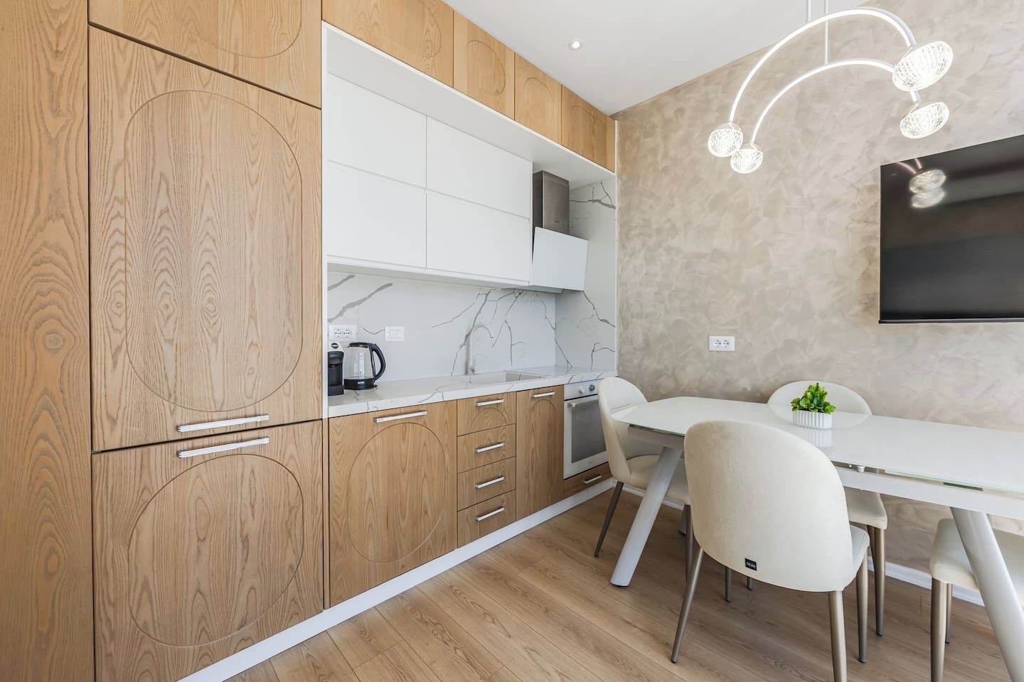 Kühlschrank, Ofen, Herdplatte, Geschirrspüler