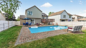 Pool - Elegant 3BR 5-Bed Spacious Home: Pool & Patio (Galloway)