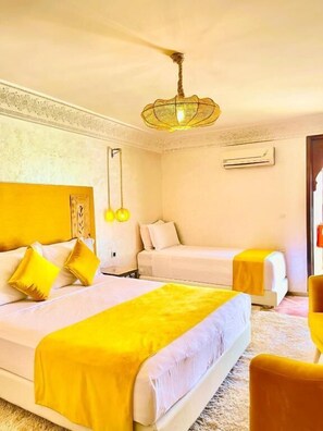 In-room safe, iron/ironing board, WiFi (free) - Riad Alwafaa (Marrakech)