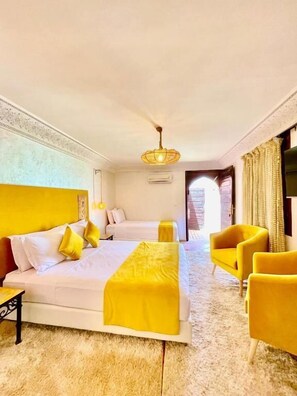In-room safe, iron/ironing board, WiFi (free) - Riad Alwafaa (Marrakech)