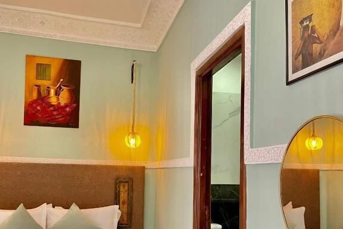 Junior Triple Room, Balcony, Courtyard View | In-room safe, iron/ironing board, WiFi (free)