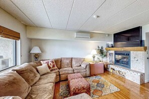 TV, fireplace, offices