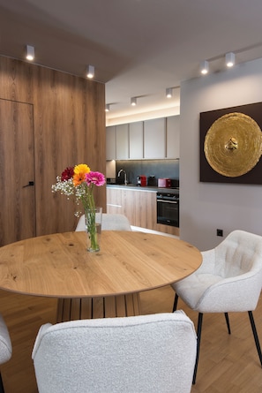 Dining - Krabo Luxury Apartment (Vouliagmeni)