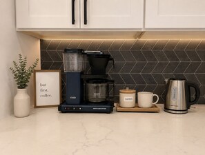 Miscellaneous - Luxury 4BR Near NYC | Parking | Sleeps 8 (Union City)