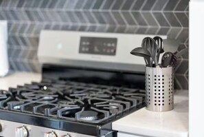 Miscellaneous - Luxury 4BR Near NYC | Parking | Sleeps 8 (Union City)