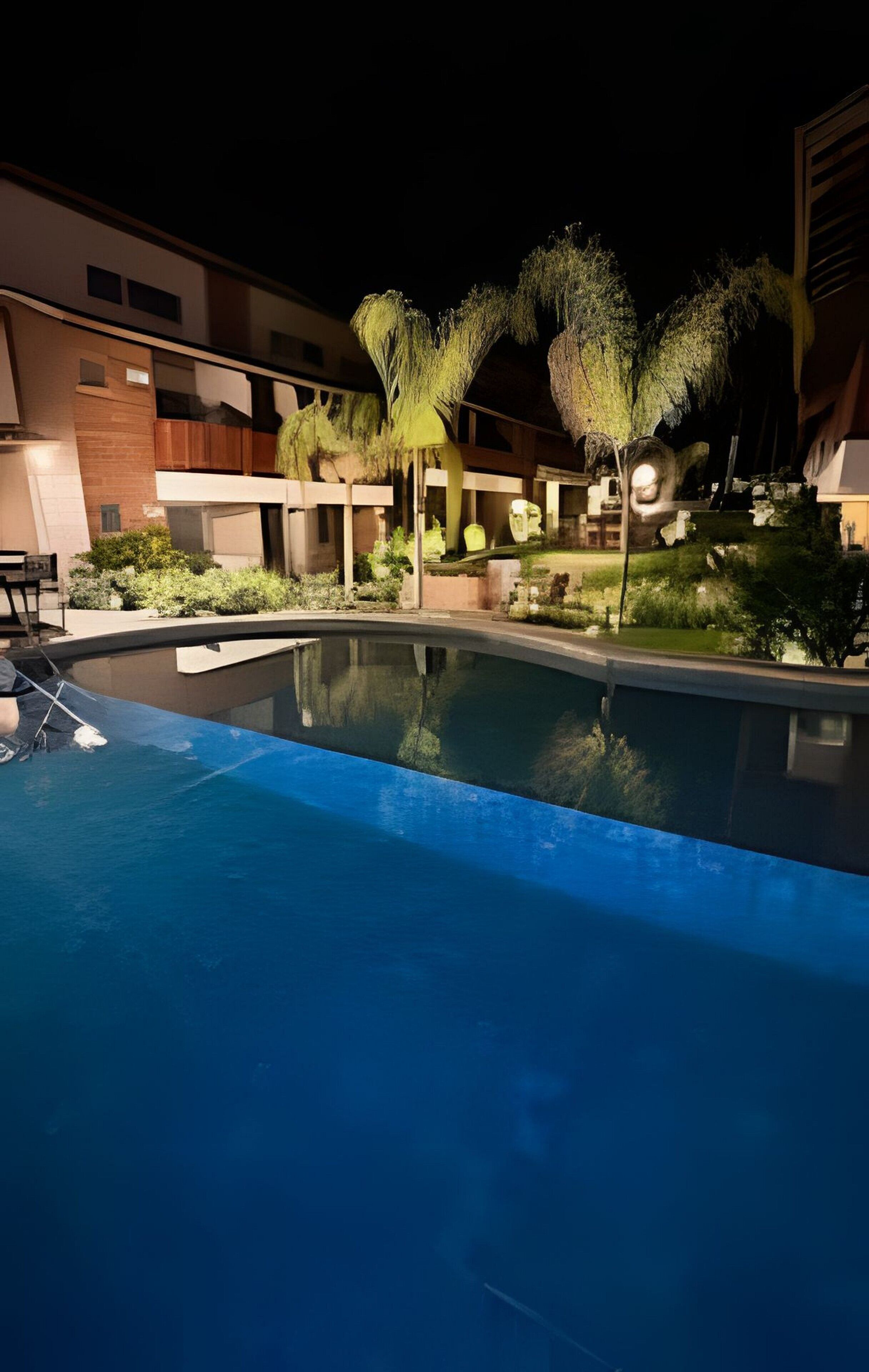 Deluxe Apartment | Pool | Outdoor pool