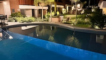 Deluxe Apartment | Pool | Outdoor pool