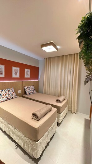 Blackout curtains, iron/ironing board, free WiFi - Casa Dez Guarajuba  (Camaçari)