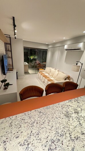 Blackout curtains, iron/ironing board, free WiFi - Casa Dez Guarajuba  (Camaçari)