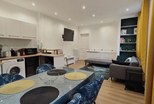 Cozy 1-bedroom apt in great neignbourhood-mins by train from downtown Paris