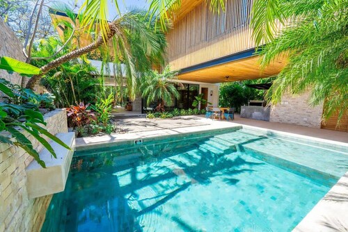 Brand New Casa Marea Walk to Beach