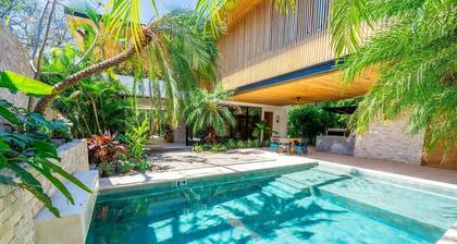 Brand New Casa Marea Walk to Beach
