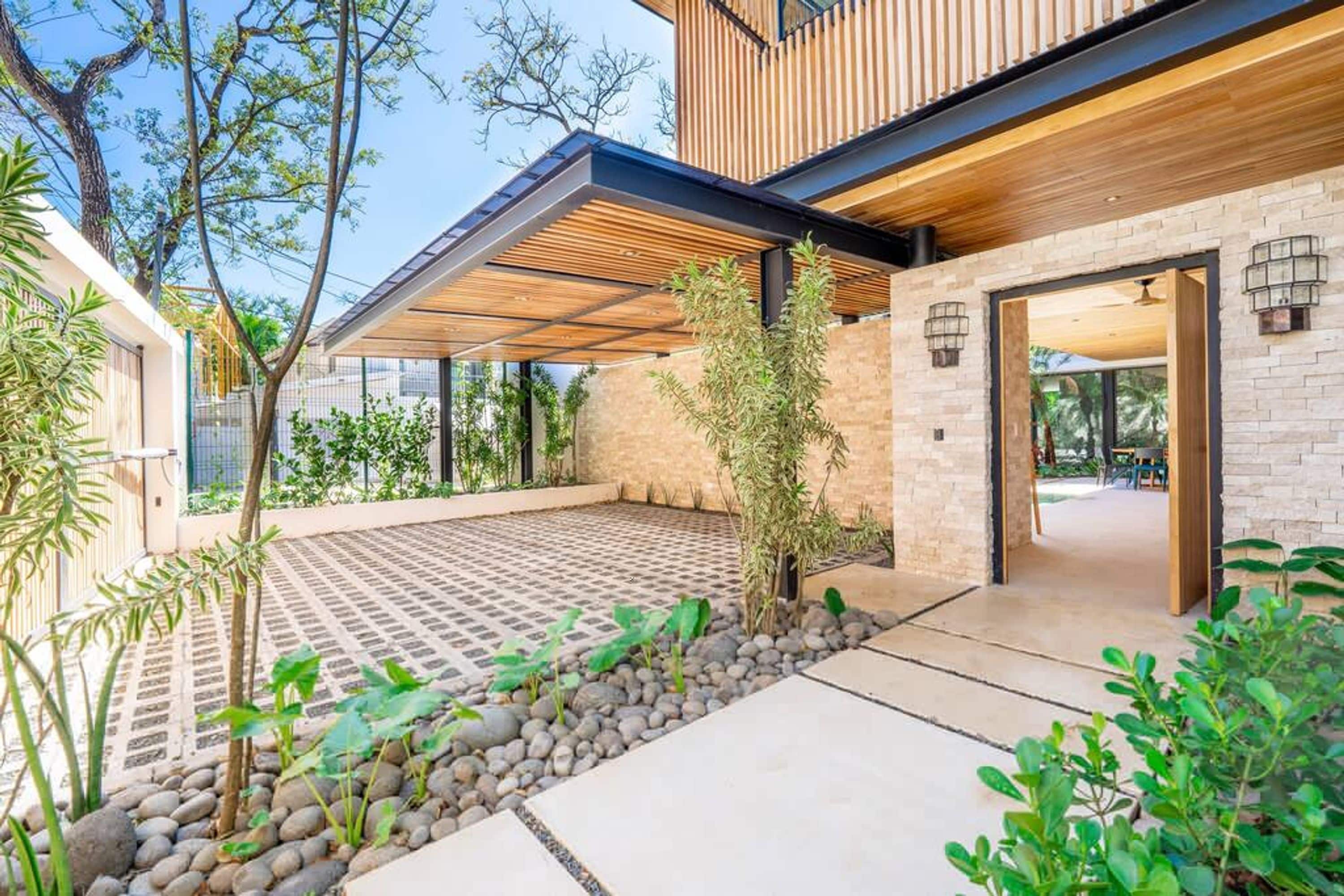 House | 5 bedrooms, high-speed internet