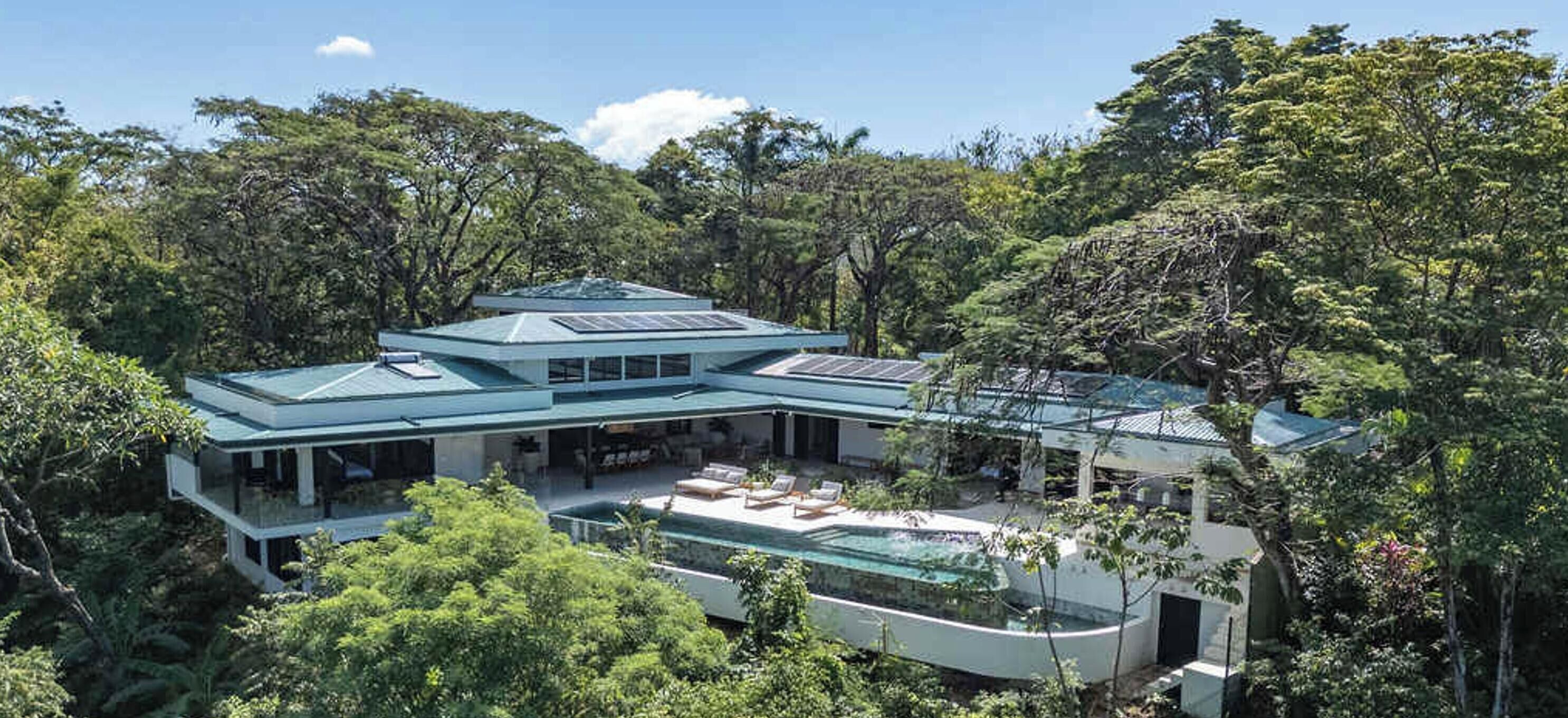 House | 5 bedrooms, high-speed internet