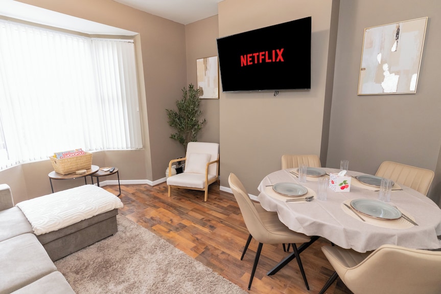 Premium Flat | Sleeps 4 | Free Parking - Birmingham