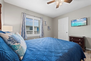 Signature Condo, 2 Bedrooms, Non Smoking, Kitchen | Laptop workspace, iron/ironing board, WiFi (free) - Gulf View 8 (Gulf Shores)