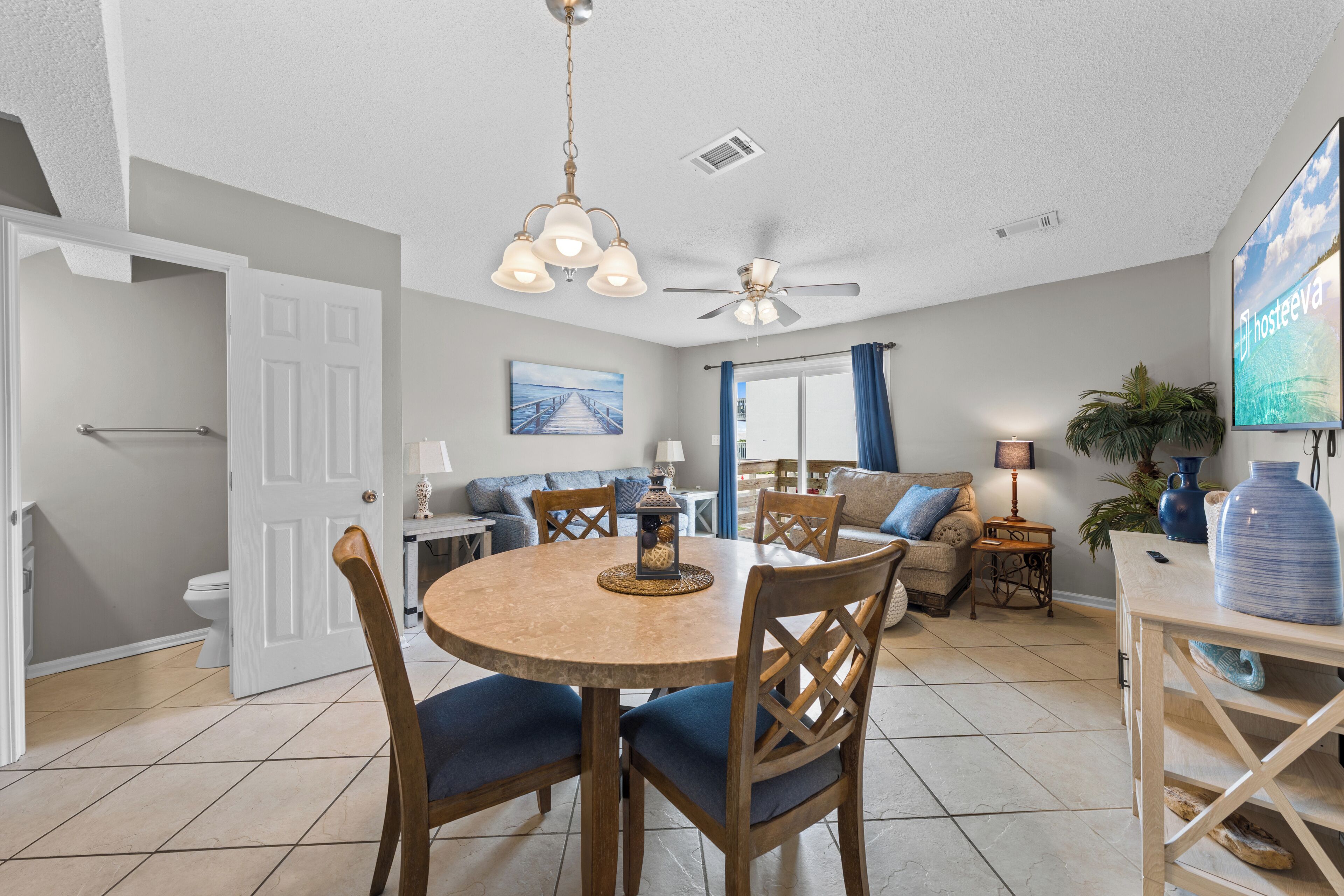 Signature Condo, 2 Bedrooms, Non Smoking, Kitchen | In-room dining