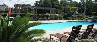 Slip Away at Harbor Landing