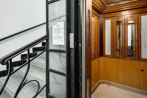 Interior - Apartment in the Heart of the Old Town (Bratislavský kraj)