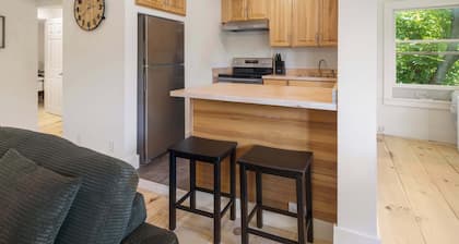 Scenic 2BR Loft | Mountain Views & Downtown Stowe