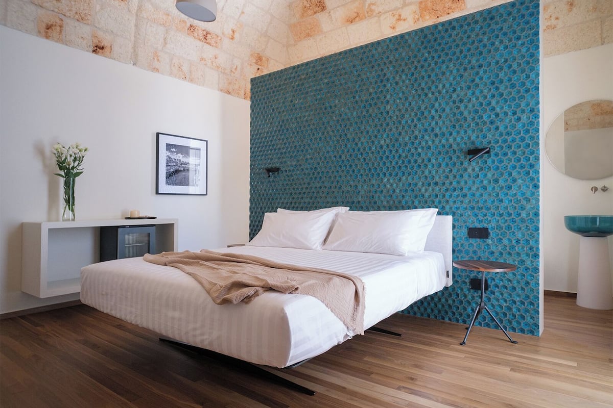 Design Room, Balcony, City View | Premium bedding, down duvets, minibar, in-room safe