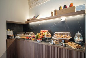 Colazione a buffet inclusa, servita tutte le mattine