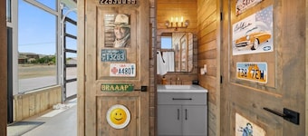 Krusty`s Motor Suite | Historic Gas Station Converted Retro Neon Garage!