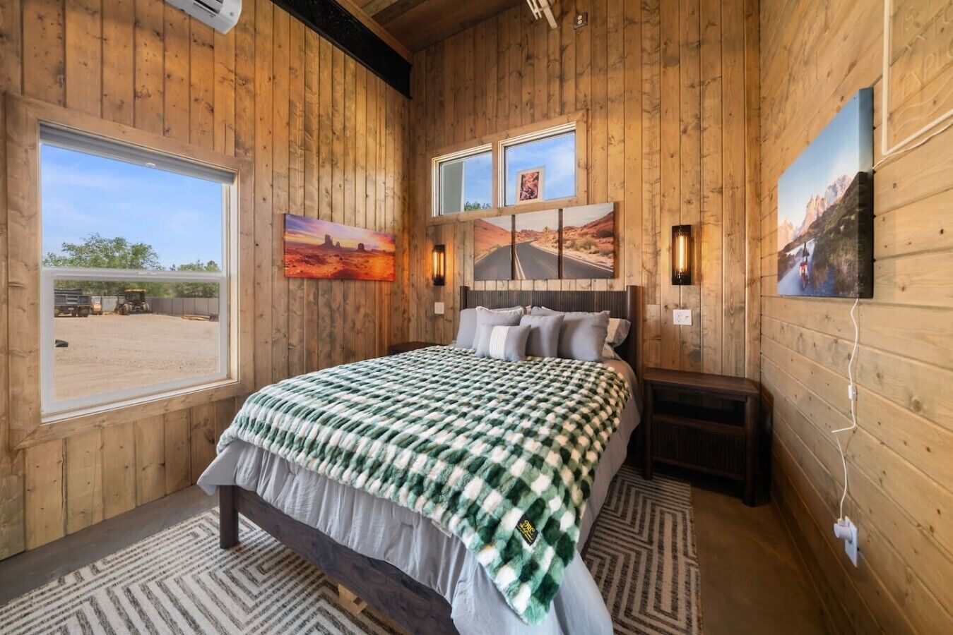 1 bedroom, travel crib, WiFi, bed sheets