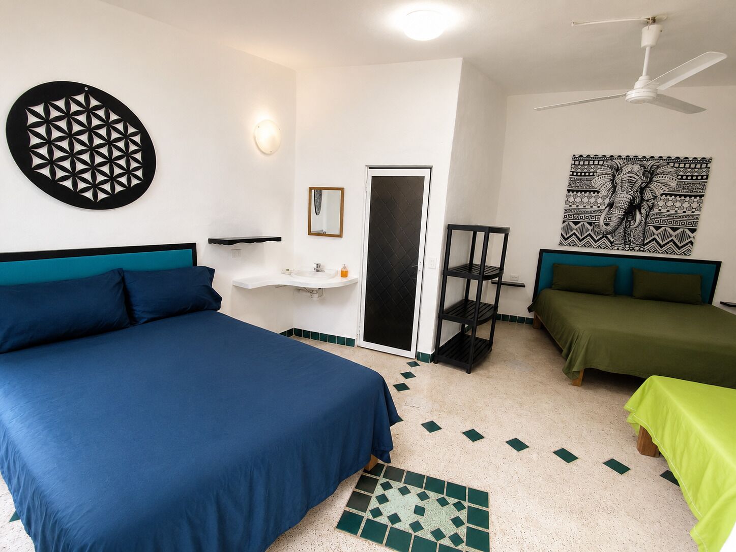 Wifi gratis y ropa de cama 