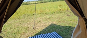 Sleep4glampingtent-neartralee-countryside