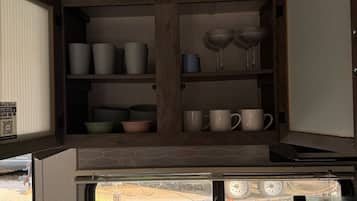 咖啡機/沖茶器、微波爐、焗爐、爐具