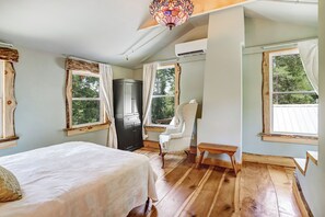 4 bedrooms, WiFi, bed sheets
