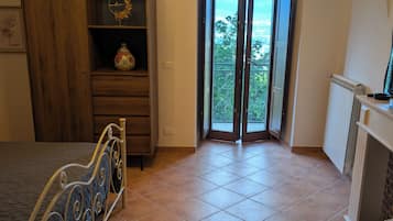 Comfort kamer, balkon, uitzicht op bergen