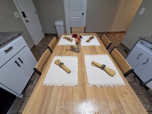 Dining - Cozy OKC Stone Escape - Fully Updated (Oklahoma City)
