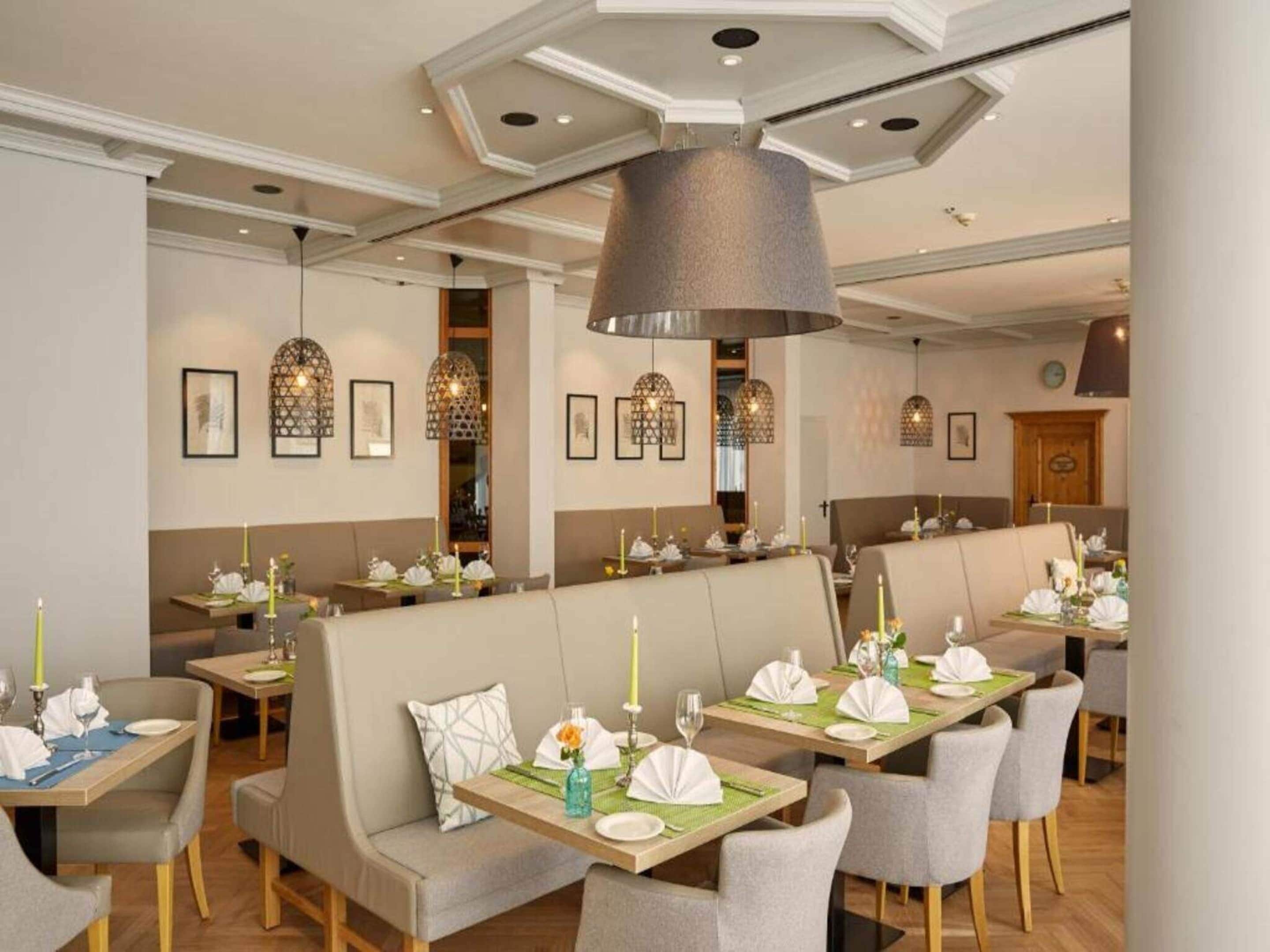 House | Dining