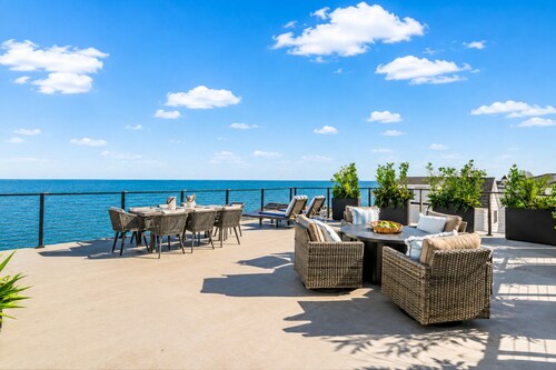 Oceanfront Luxury Retreat 7BR • 7BA Rooftop Terrace Steps to TYDE Venue