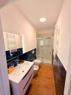 Luxury Suite, City View | Bathroom - Baglioni Art Suite - Luxury Art Perugia (Perugia)
