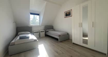 Central 4-Room Apartment Near Central Offenbach