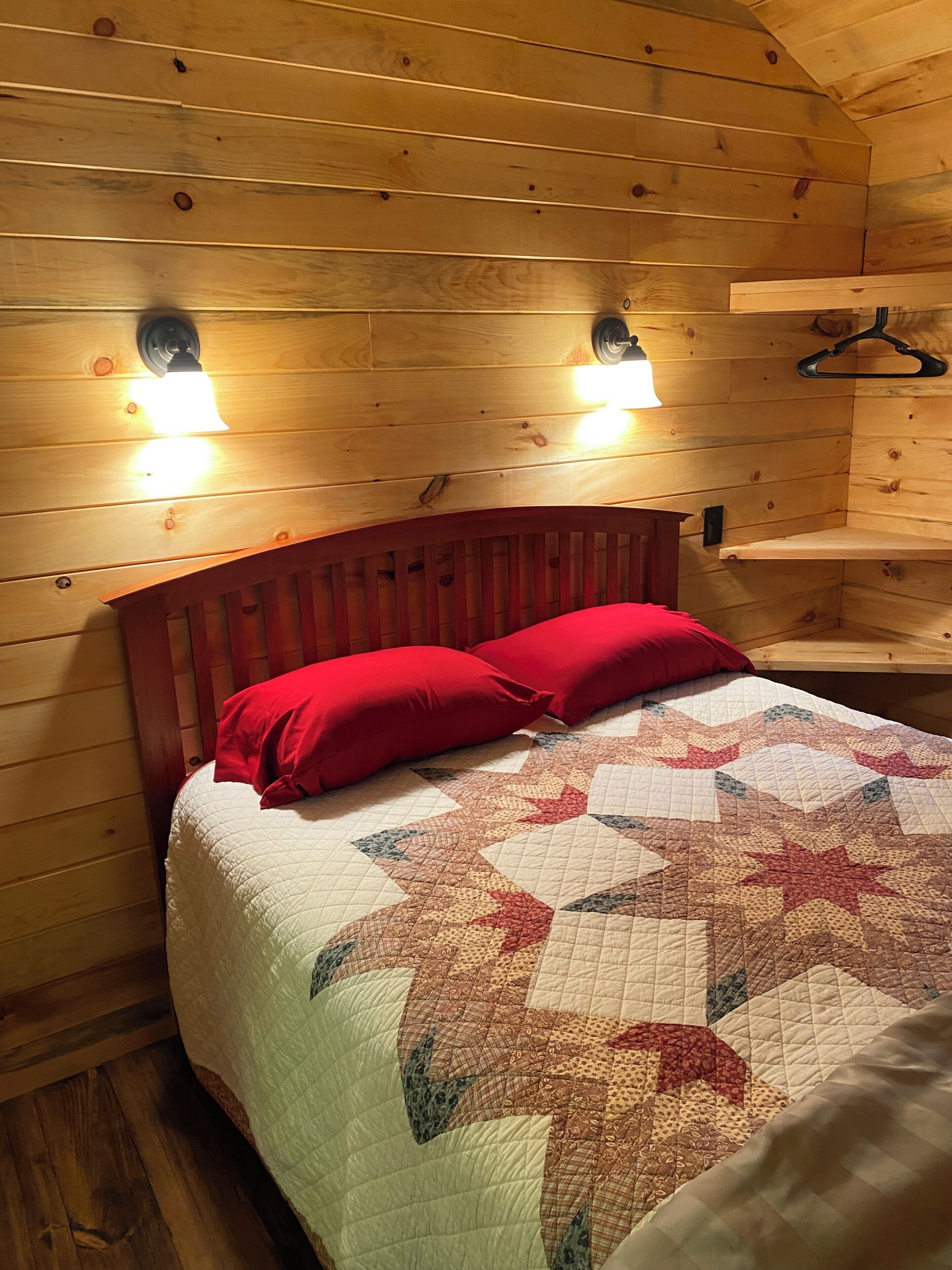 3 chambres, coffres-forts dans les chambres, draps fournis